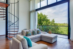 Radiant loft 2 blks to beach plus oceanview roof pool